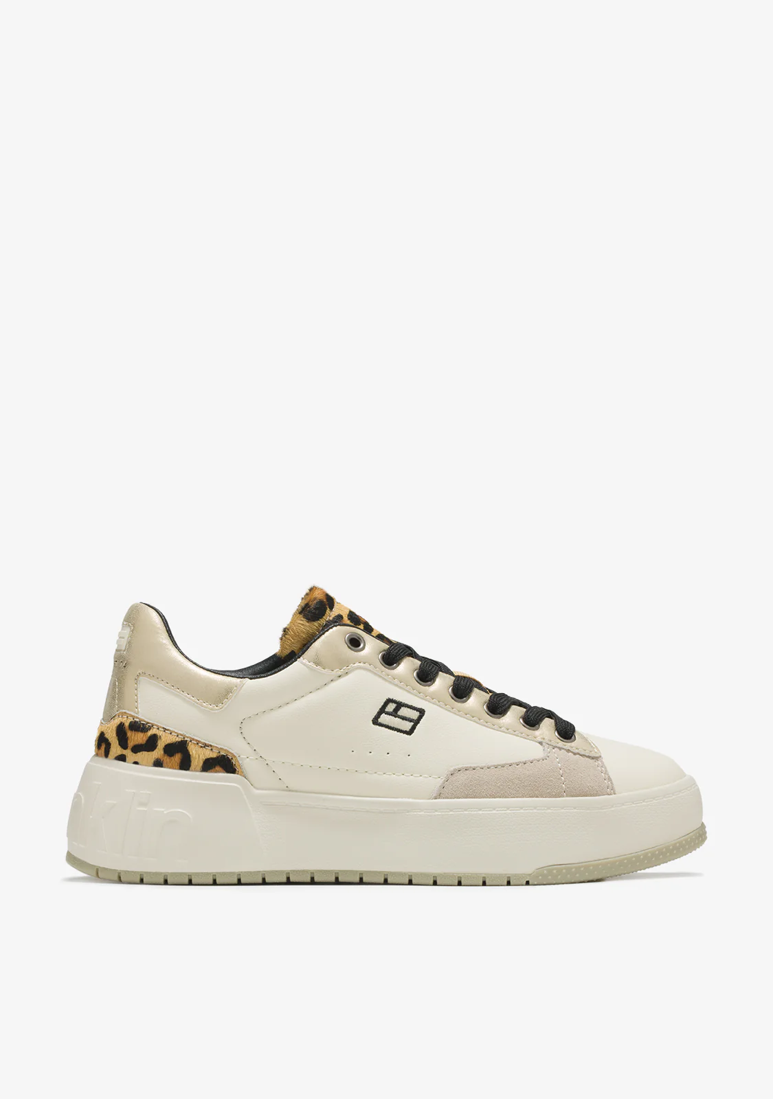 Court '74 White / Leopard